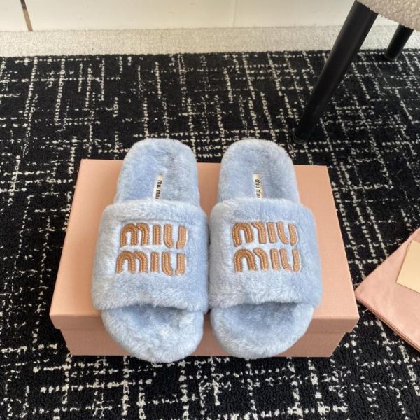 代購級Miu Miu 24ss 秋冬新品毛拖 LV官方網,LV官網,LV官網包包,LV官網台灣,LV官網長夾,LV官網皮夾,LV包包